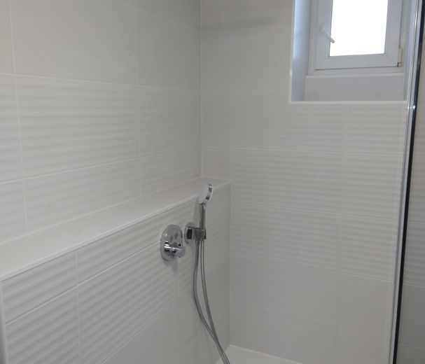 Concept salle de bain sur Saint Gildas des Bois Carreleur Faïencier Plombier