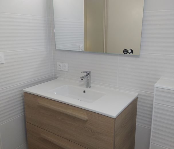 Concept salle de bain sur Saint Gildas des Bois Carreleur Faïencier Plombier