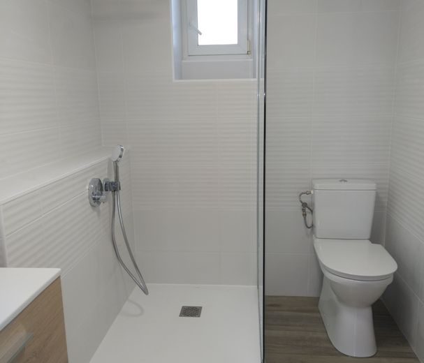 Concept salle de bain sur Saint Gildas des Bois Carreleur Faïencier Plombier