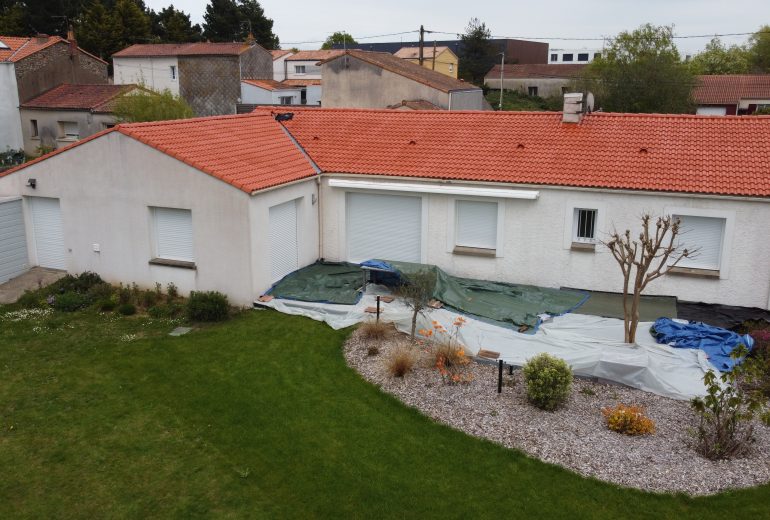 Rénovation toiture tuiles ciment Redland Clisson 44190 Charpentier Couvreur Zingueur