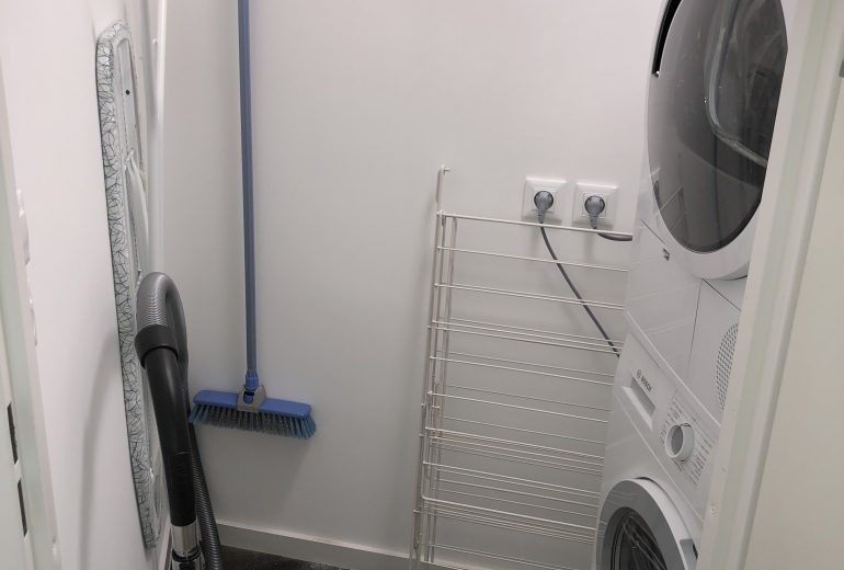 Aménagement d'une colocation Agenceur Concepteur de dressings et rangements Cuisiniste Poseur de cuisine