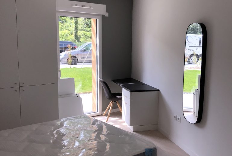 Aménagement d'une colocation Agenceur Concepteur de dressings et rangements Cuisiniste Poseur de cuisine