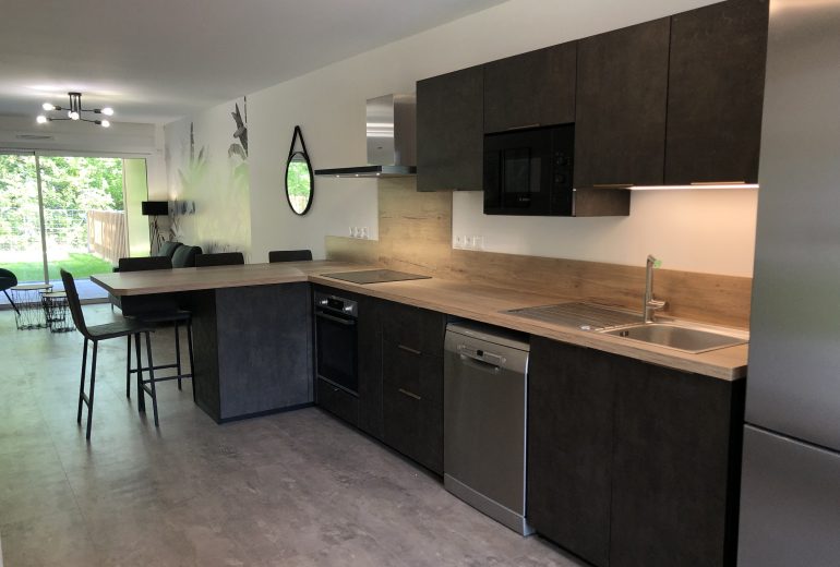 Aménagement d'une colocation Agenceur Concepteur de dressings et rangements Cuisiniste Poseur de cuisine