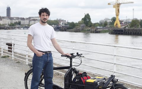 Serrurier d'à côté à Nantes à vélo
