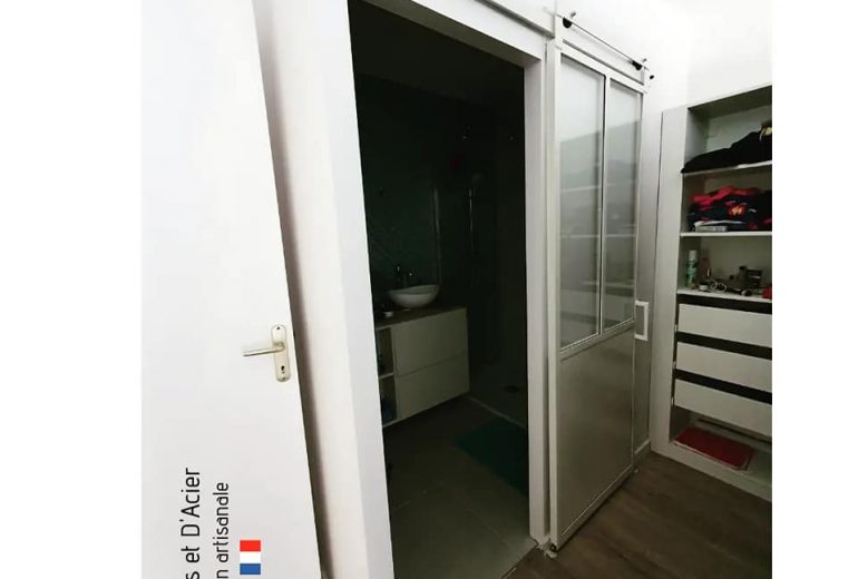 Porte verrière coulissante Agenceur Ebéniste Fabricant de mobilier Menuisier