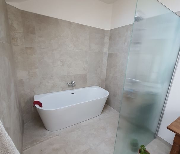 Concept salle de bain Sévérac Carreleur Faïencier Plombier