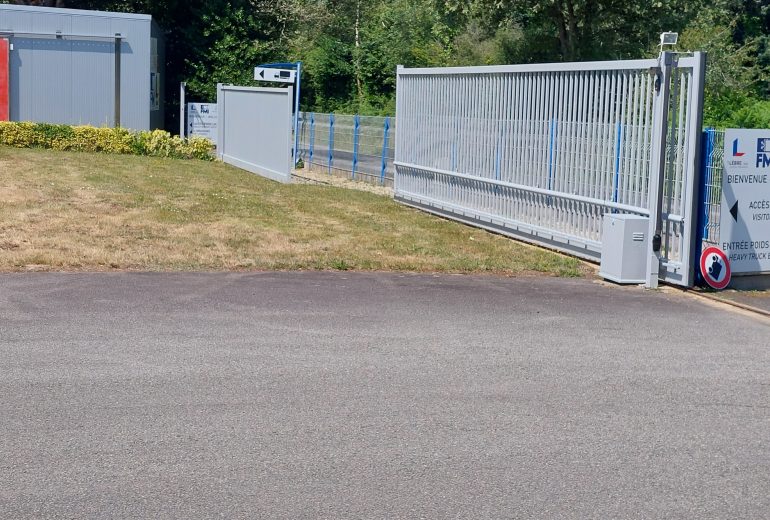 Portails industriels Peintre Peintre d'extérieur Peintre d'intérieur