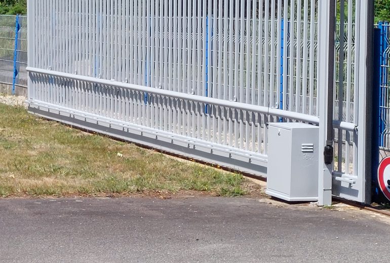 Portails industriels Peintre Peintre d'extérieur Peintre d'intérieur