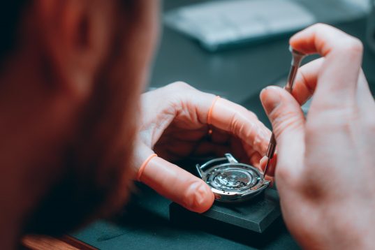 Atelier Horloger Benjamin Brou Nantes Horloger