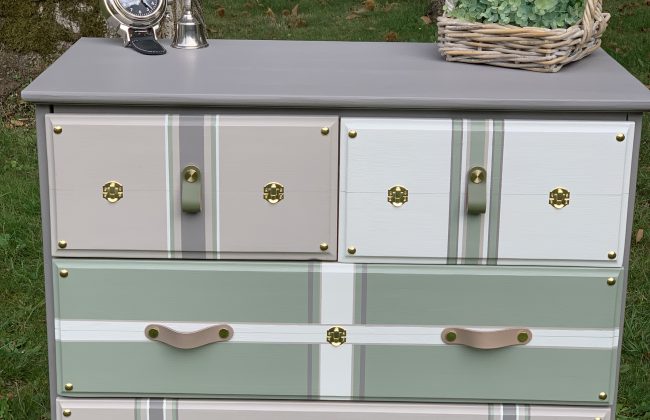 Nouvelle commode Décorateur de meubles