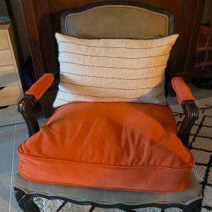 Les Beautés Cachées Abat-jouriste Fabricant de luminaires Tapissier Décorateur