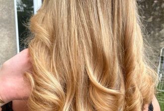 Marine VAUCHÉ - Coiffure Beauté Barbier Coiffeur Coloriste Visagiste