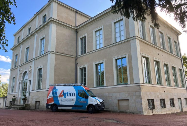 De nouvelles fenêtres au Château Fenêtrier Menuisier Plaquiste