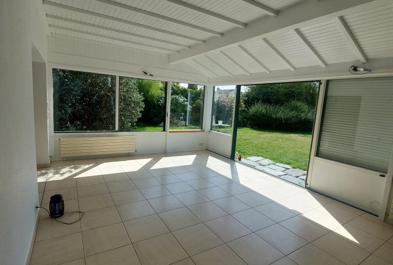 Rénovation vérandas en blanc pour plus de clarté Applicateur Béton Ciré Peintre Peintre d'extérieur Peintre d'intérieur