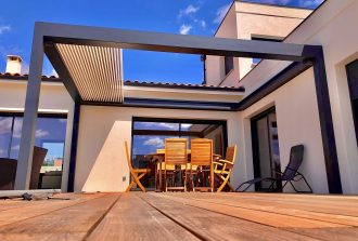 Sarl Bournigal Expert Fenêtre Évacuation des anciennes fenêtres Fenêtres Fenêtres sur-mesure Fenêtrier Installateur de pergola et store Installateur de portails et portes de garage Menuisier Portails Portes Pose Pose de fenêtres Réparateur de portails et portes de garage Réparateur de volets Storiste Volets