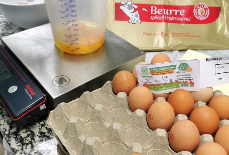 En pleine préparation par ici ! Biscuitier Chocolatier Pâtissier