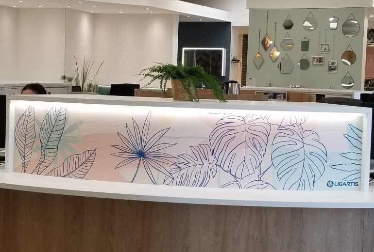 Papier peint fait main et sûr mesure Peintre Peintre d'extérieur Peintre d'intérieur Peintre en lettres