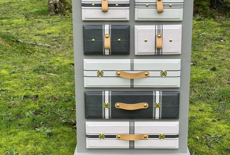 Nouvelle Commode prête Décorateur de meubles