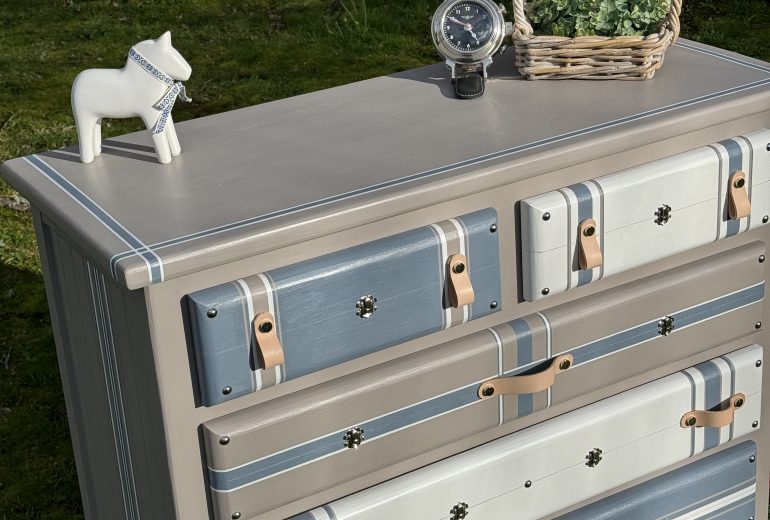 Nouveau Look pour cette commode Décorateur de meubles