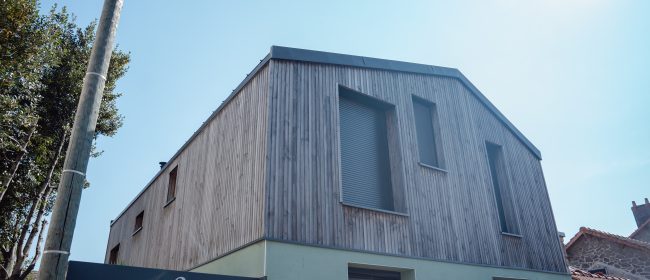 Surélévation maison à Nantes réalisée en ossature bois par Brébion Construction Bois