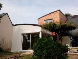 Surélévation maison à Nantes réalisée en ossature bois par Brébion Construction Bois