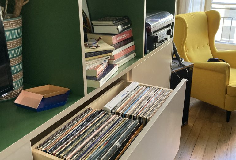 Que du sur-mesure Agenceur Concepteur de dressings et rangements Ebéniste Fabricant de mobilier Menuisier