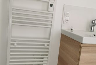 pose radiateur chauffe serviette à Nantes