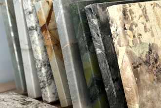 Plan de travail en marbre à Saint-Nazaire, La Baule, Pornic, Vannes, Plérin et Carnac