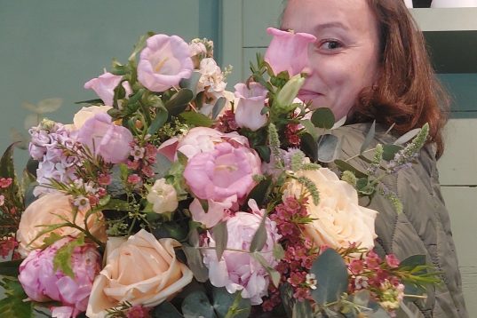 Bourgeon Fleuriste Nantes Baptême et naissance Bouquet de deuil Compositions florales Décorateur floral Événement Fleuriste Fleurs séchées Mariage Plantes