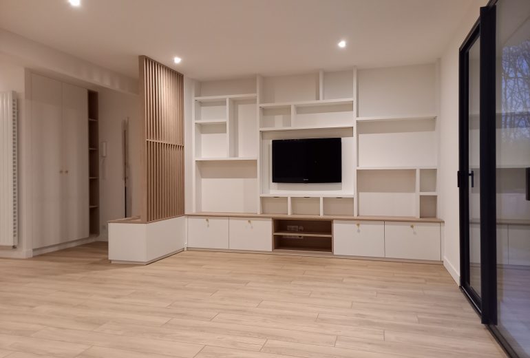 Aménagement de salon Agenceur Concepteur de dressings et rangements Cuisiniste Ebéniste Fabricant de mobilier Menuisier Parqueteur