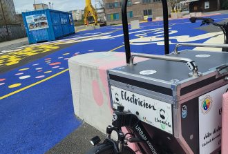 Elecàvélo Électricien Installation de câblage électrique Installation de détecteur de fumée Installation de lumières LED d’intérieur Installation de tableau électrique Pose de chauffage électrique Pose de compteur électrique Pose de disjoncteur différentiel Rénovation Electricien Réparation de sonnette Ventilation