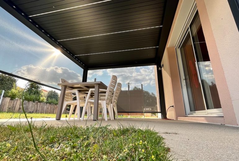 Créez votre espace extérieur à la fois esthétique et fonctionnel Fenêtrier Jointeur Menuisier Plaquiste