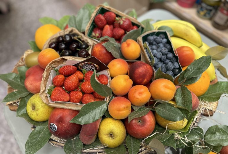 Corbeilles de fruits frais Epicier Primeur