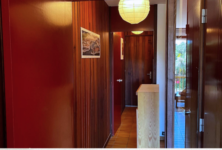 Avant/Après appartement La Rochelle Applicateur Béton Ciré Décorateur d'intérieur Enduiseur Façadier Peintre Peintre d'extérieur Peintre d'intérieur Solier moquettiste