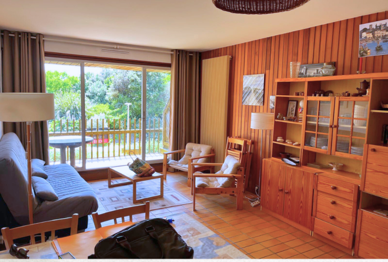 Avant/Après appartement La Rochelle Applicateur Béton Ciré Décorateur d'intérieur Enduiseur Façadier Peintre Peintre d'extérieur Peintre d'intérieur Solier moquettiste