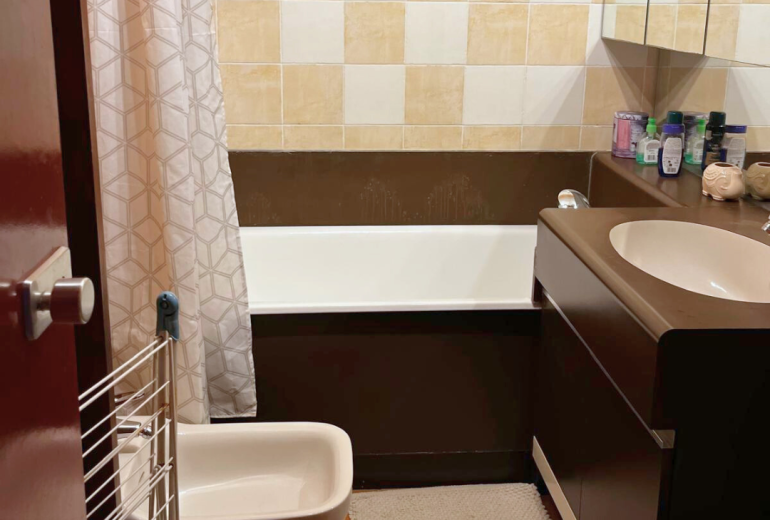 Avant/Après appartement La Rochelle Applicateur Béton Ciré Décorateur d'intérieur Enduiseur Façadier Peintre Peintre d'extérieur Peintre d'intérieur Solier moquettiste