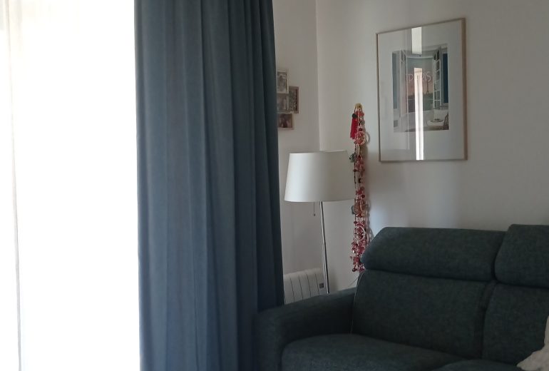 Les Confections: Printemps été Couturier Tapissier Décorateur