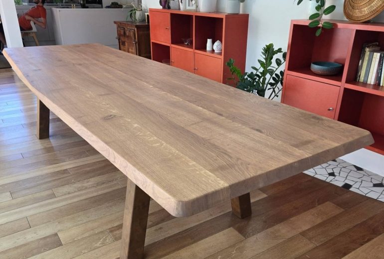 Table à manger en chêne massif Agenceur Ebéniste Fabricant de mobilier Menuisier Métallier