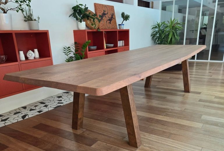 Table à manger en chêne massif Agenceur Ebéniste Fabricant de mobilier Menuisier Métallier