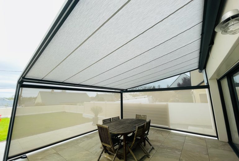 La Pergola Toile Brustor : Un Espace Évolutif et Personnalisable ! 🌞 Fenêtrier Menuisier Storiste