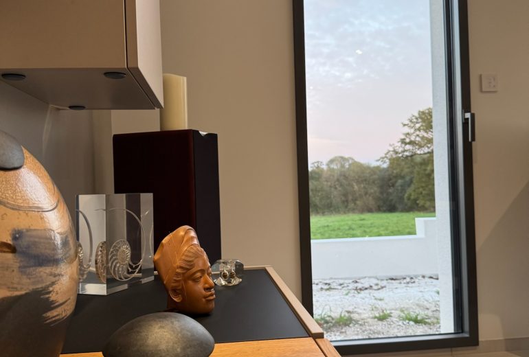 Voici nos réalisations avec les fenêtres Millet ! ✨ Fenêtrier Installateur de pergola et store Menuisier Storiste