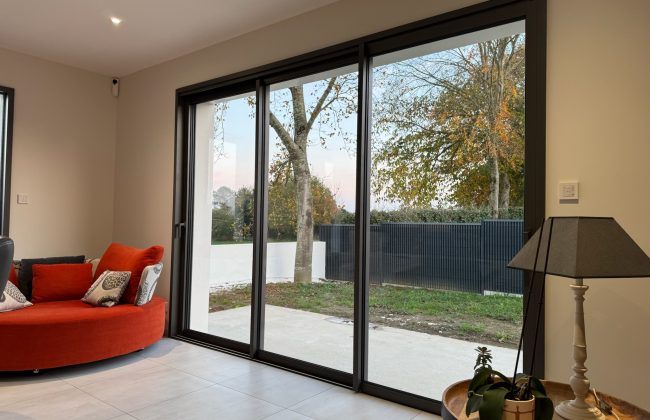 Voici nos réalisations avec les fenêtres Millet ! ✨ Fenêtrier Installateur de pergola et store Menuisier Storiste