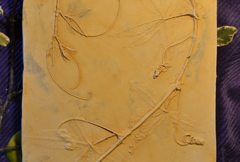 Décors en plâtre : une belle idée cadeau ! Enduiseur Mosaïste Peintre Peintre d'intérieur