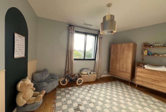 La Gamme Colorée Applicateur Béton Ciré Enduit ciré Façades Façadier Imperméabilisation Nettoyage Papier peint Parqueteur Peintre Peintre d'extérieur Peintre d'intérieur Peintre en décor Peinture à effet Peinture métallisée Pose Protection à base de résine Ravalement Stucco Toile de verre Traitement humidité