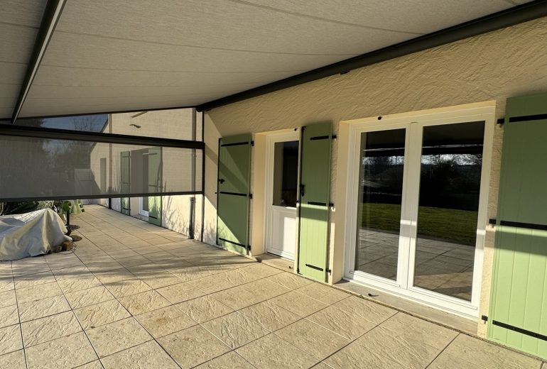  Nouvelle pose réussie !✨ Fenêtrier Installateur de pergola et store Menuisier Storiste