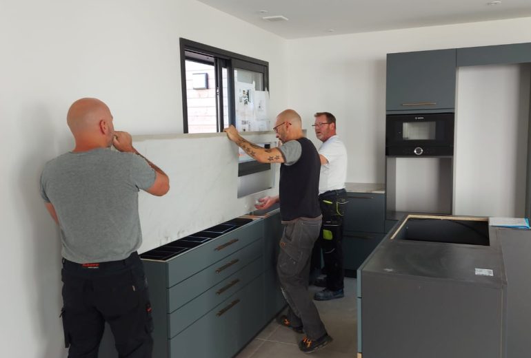 Plan de travail en Quartzite Méridien Cuisiniste Fabricant de mobilier Marbrier