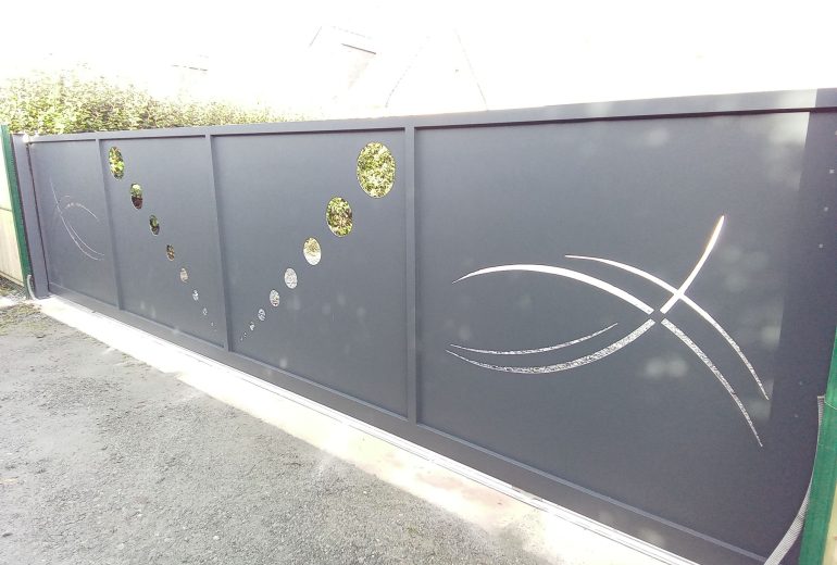 Fabrication sur mesure dans l'atelier de MDG METAL Chaudronnier Métallier