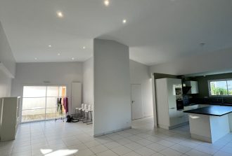 Couleurs de Jade Applicateur Béton Ciré Façades Papier peint Parqueteur Peintre Peintre d'extérieur Peintre d'intérieur Peinture à effet Peinture métallisée Pose Sableur Solier moquettiste