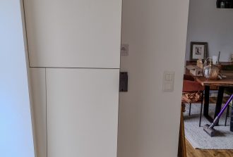 Atelier Jonath Agenceur Combles Espace professionnel Fabricant de mobilier Fabrication Menuisier Mobilier Parqueteur Parquets Portes Pose Pose Poseur de cuisine Rangement Salons et expositions Terrasses Volets