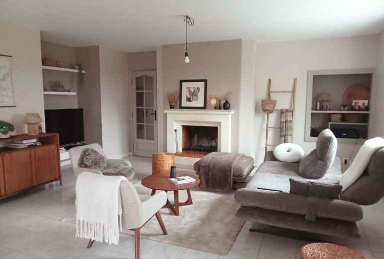 Rénovation salon et meuble cuisine Applicateur Béton Ciré Peintre Peintre d'extérieur Peintre d'intérieur